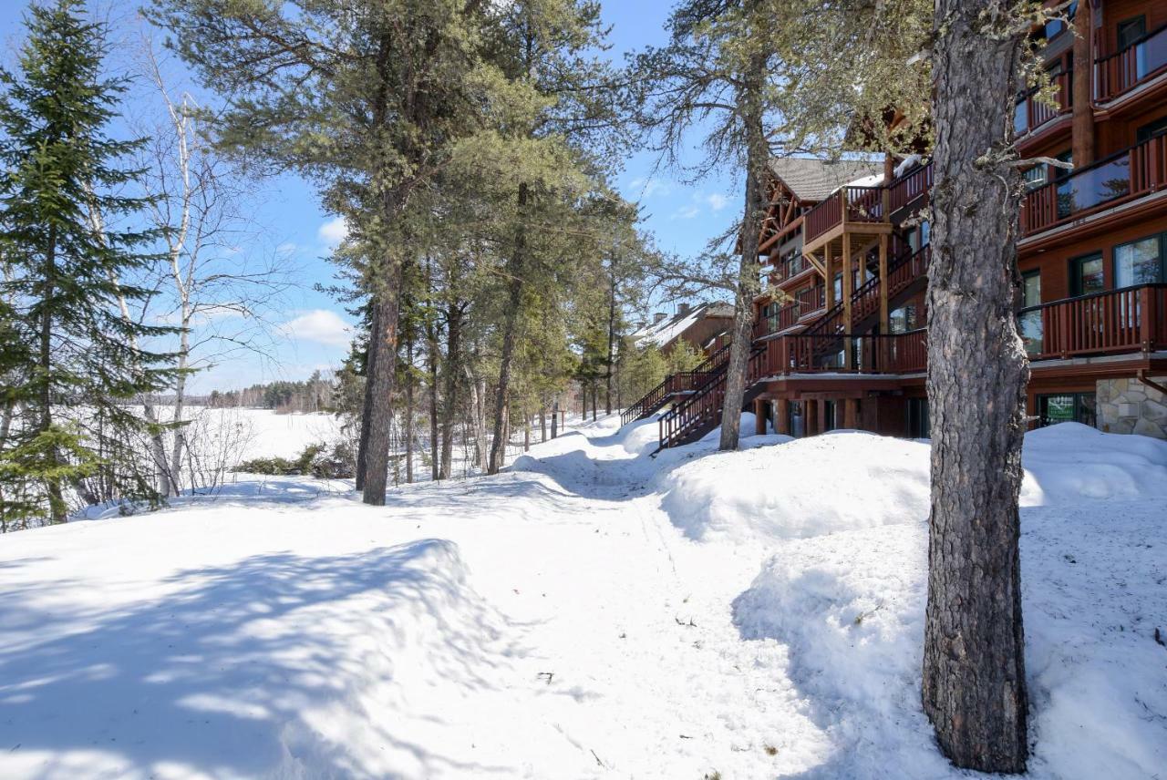 Les Condos Du Lac Taureau- Rooms & Condos Saint-Michel des Saints Bagian luar foto